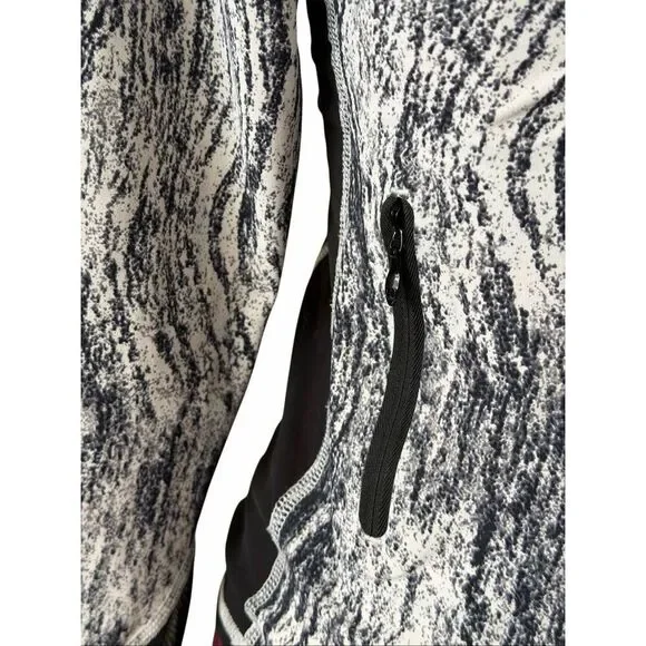 Lululemon Water: Sun Runner 1/2 ZipTexture Twist White Black - Picture 10 of 10